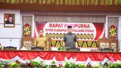 DPRD Pulang Pisau Usul Inisiatif RaPerda dan Perubahan alat kelengkapan DPRD dihadiri Sekretaris Daerah Toni Harisinta.