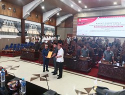 DPRD Kapuas Sampaikan Rekomendasi LHP BPK RI Tahun 2025 kepada Pemkab Kapuas.